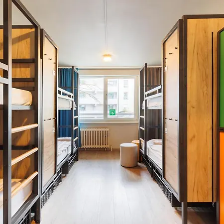 A&o ハッカーブリュッケ 2* ミュンヘン