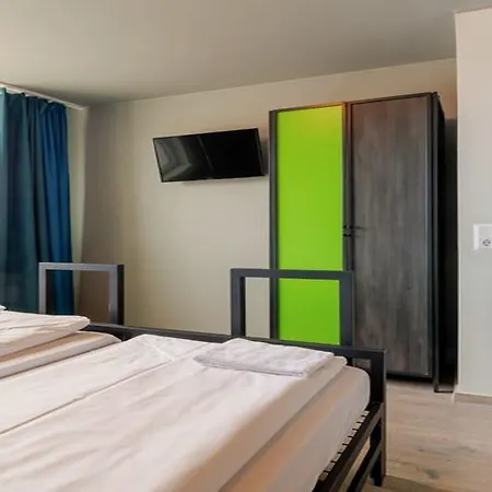 A&o Hackerbruecke 2*