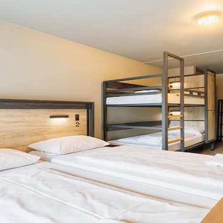 ホテル A&o ハッカーブリュッケ 2*