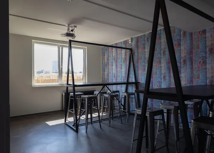 Hotel A&o Hackerbruecke 2*