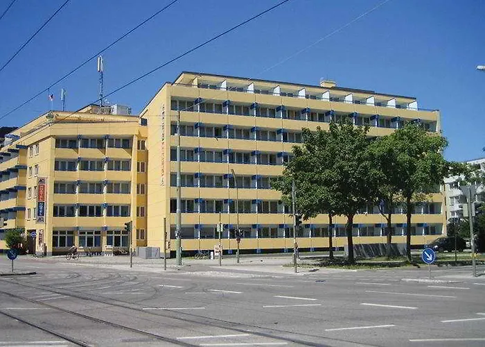 A&o Hackerbrücke Hotel